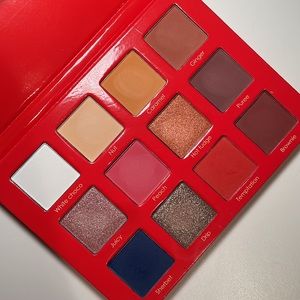 Bombshell Cosmetica Caramelized Palette